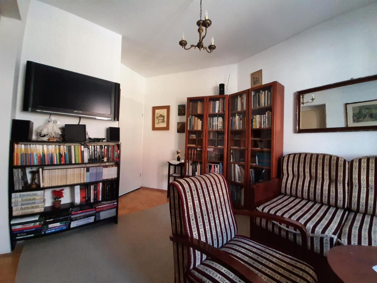 Apartment History ซาเกร็บ ภายนอก รูปภาพ