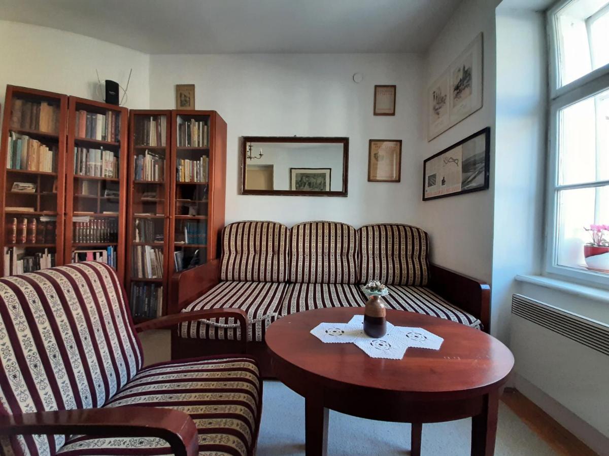 Apartment History ซาเกร็บ ภายนอก รูปภาพ