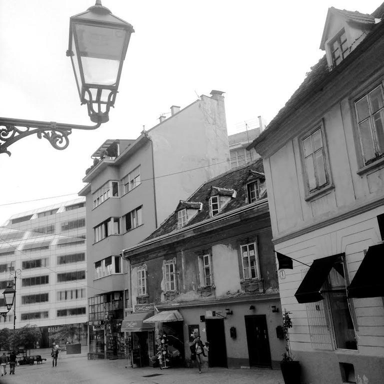 Apartment History ซาเกร็บ ภายนอก รูปภาพ